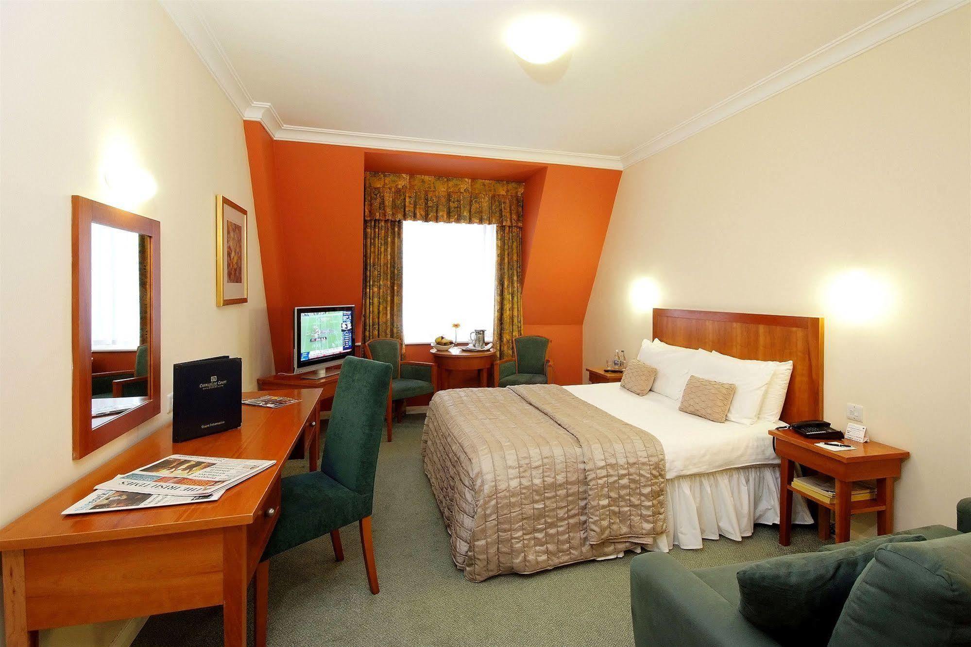 Carrigaline Court Hotel & Leisure Centre Εξωτερικό φωτογραφία